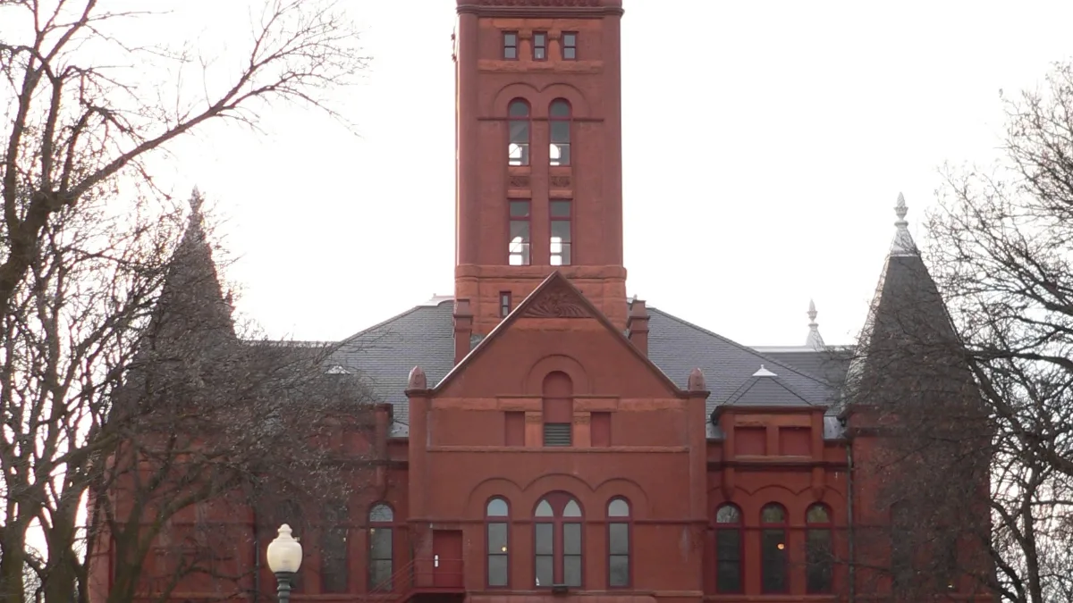 Hamilton County Courthouse in Aurora, Nebraska